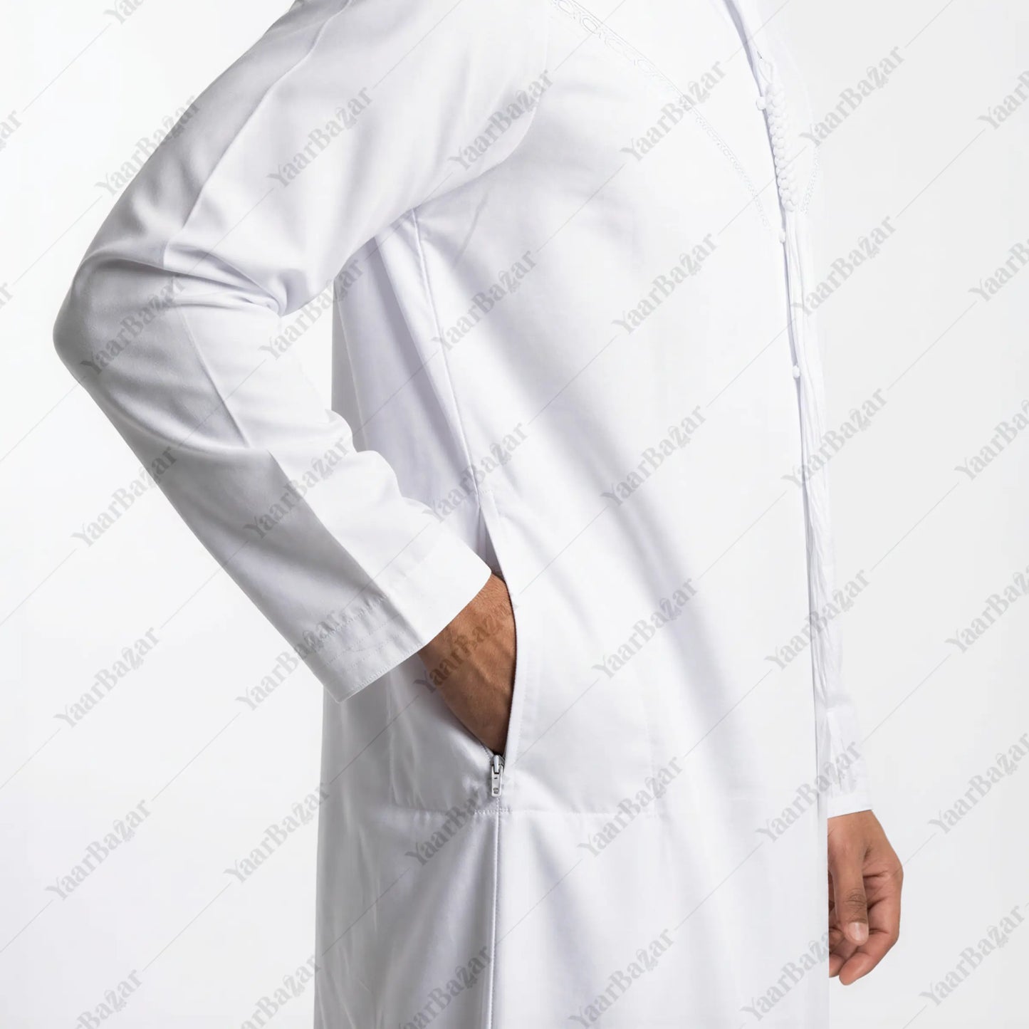 Traditional Men’s Omani Jubba