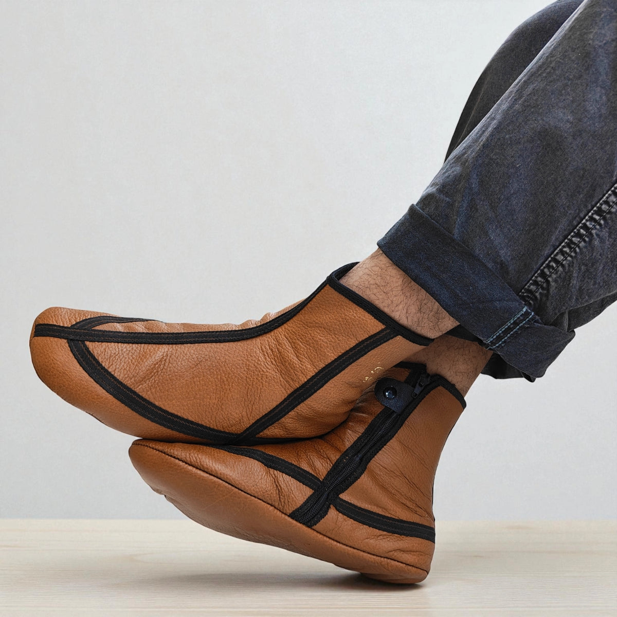 Traditional Leather Khuffain